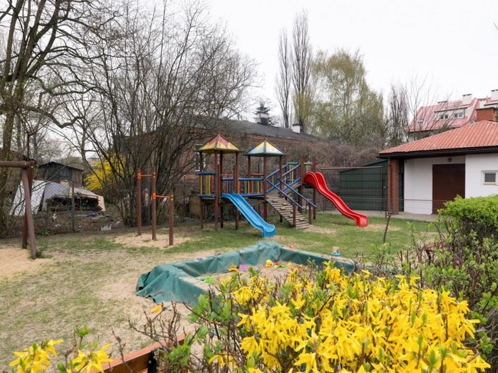 Anton House Hotel Варшава Екстериор снимка