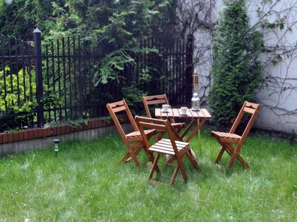 Anton House Hotel Варшава Екстериор снимка