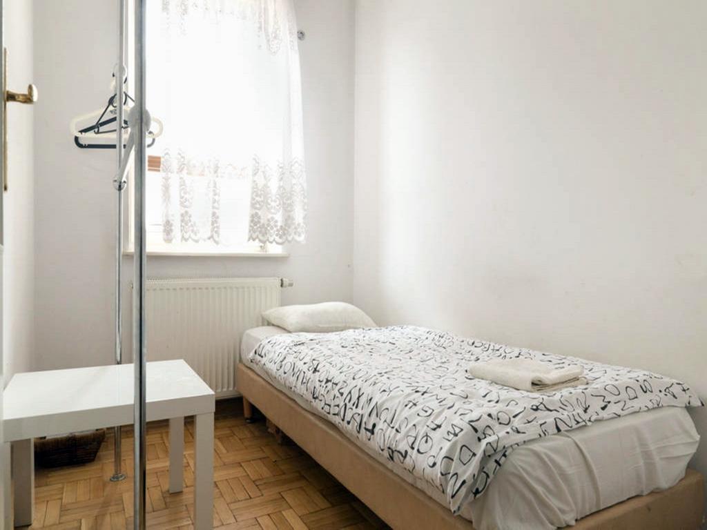 Anton House Hotel Варшава Екстериор снимка