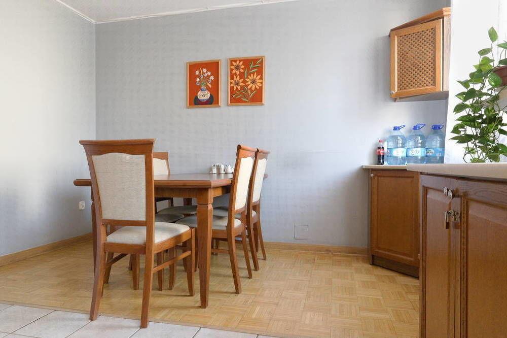 Anton House Hotel Варшава Екстериор снимка